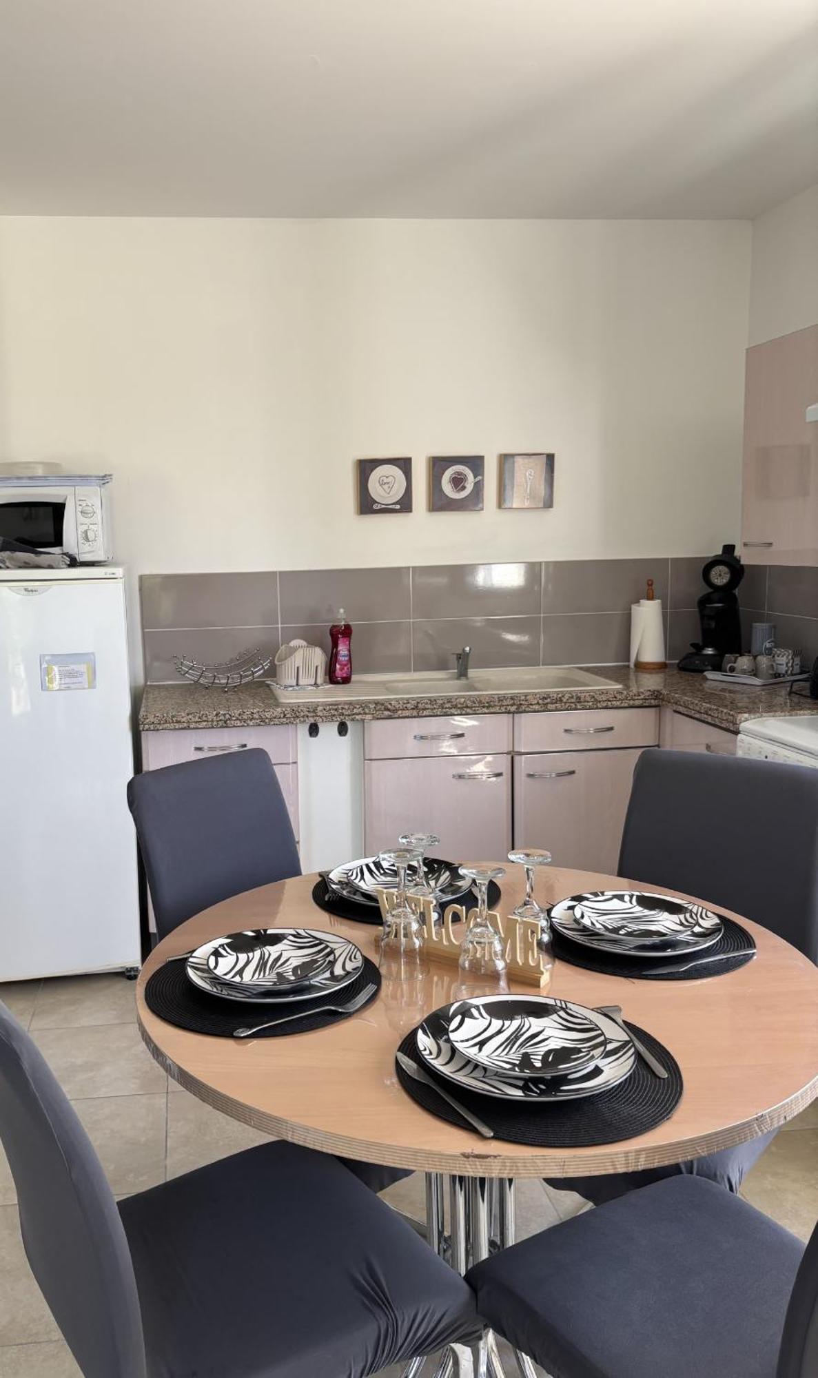 Appartement Romana Puissalicon 34 Экстерьер фото